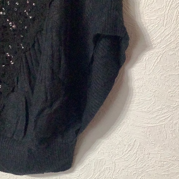 Free People -Sz S - lace gem front short sleeve poncho style wide arm hole shirt - Picture 4 of 9